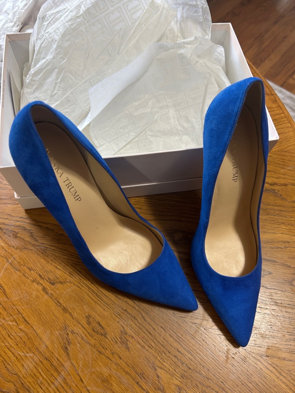 BLUE SUEDE SHOES - Picture 1 of 3
